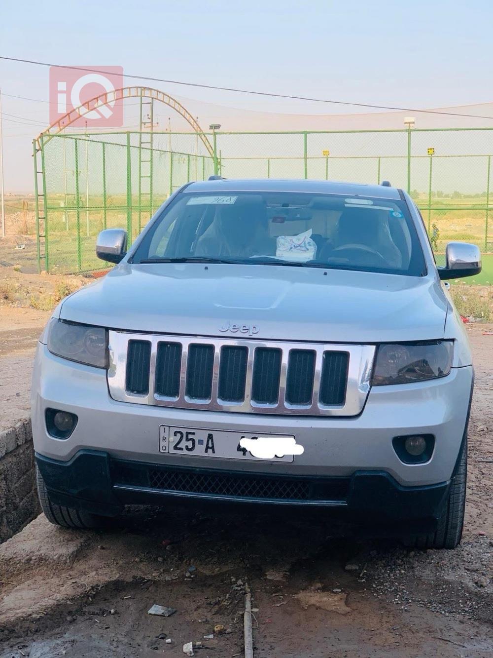 جیپ گراند شیرۆکی